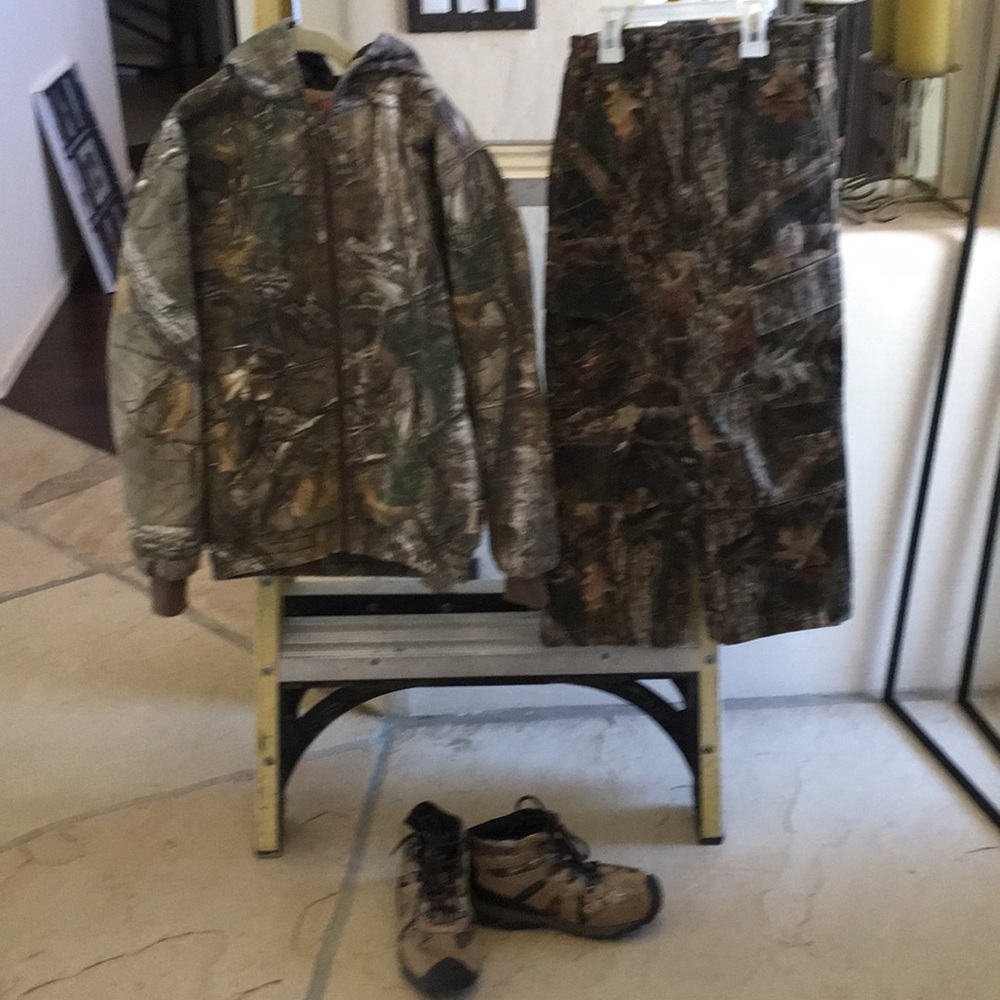 Redhead silent-hide insulated gear.